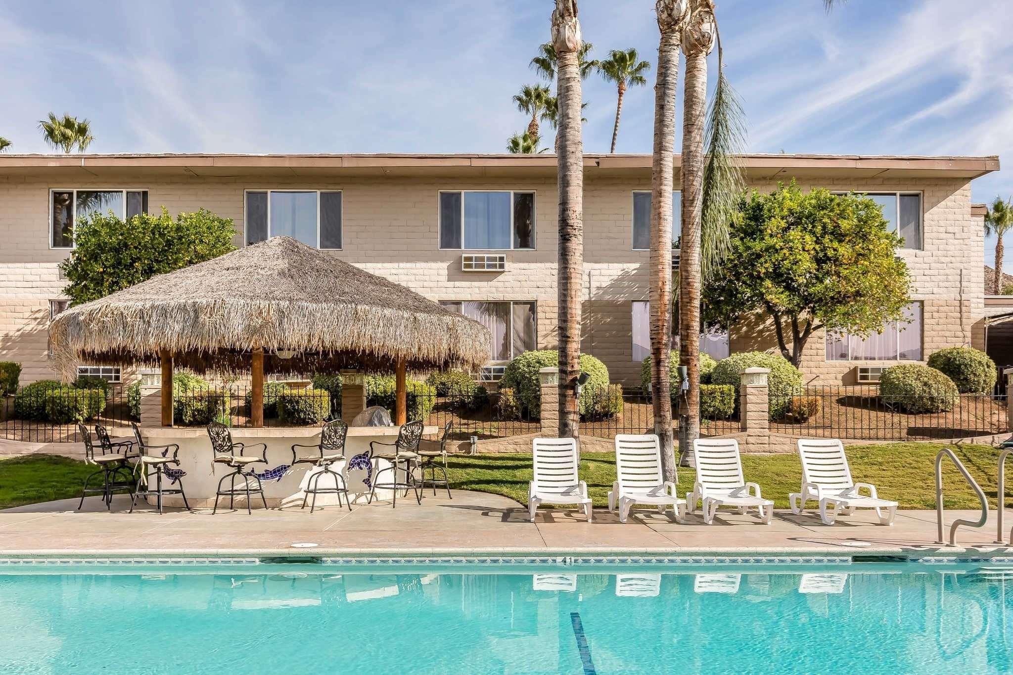 Econo Lodge Lake Elsinore Casino Bagian luar foto